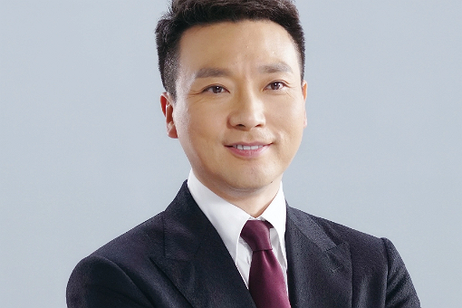康辉的个人简介是怎么样的 康辉的个人简介是怎么样的